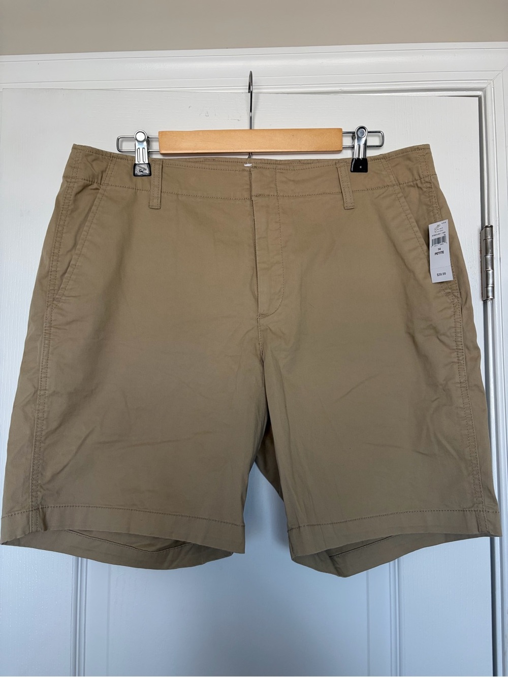 GAP Shorts 14 Petite NWT Khaki Chino Bermuda Flat Front Womens